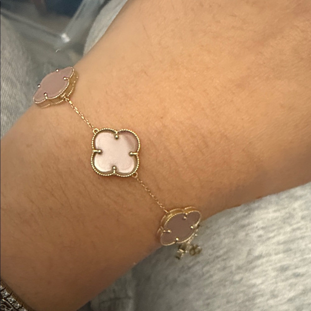 Elegant Gold and Pink Clover Bracelet